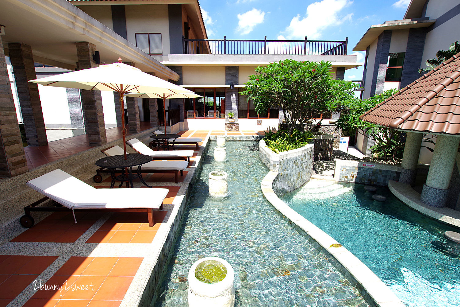 屏東高樹親子飯店》 大路觀樂園酒店 & 大路觀主題樂園~峇里島風庭園泳池 x 山景沙灘泳池 x 南洋河道划船 x 放電大型遊具 x 好好拍仙人掌花園~豐富又有趣的親子度假樂園飯店 @兔兒毛毛姊妹花 屏東高樹親子飯店》 大路觀樂園酒店 & 大路觀主題樂園~峇里島風庭園泳池 x 山景沙灘泳池 x 南洋河道划船 x 放電大型遊具 x 好好拍仙人掌花園~豐富又有趣的親子度假樂園飯店 @兔兒毛毛姊妹花