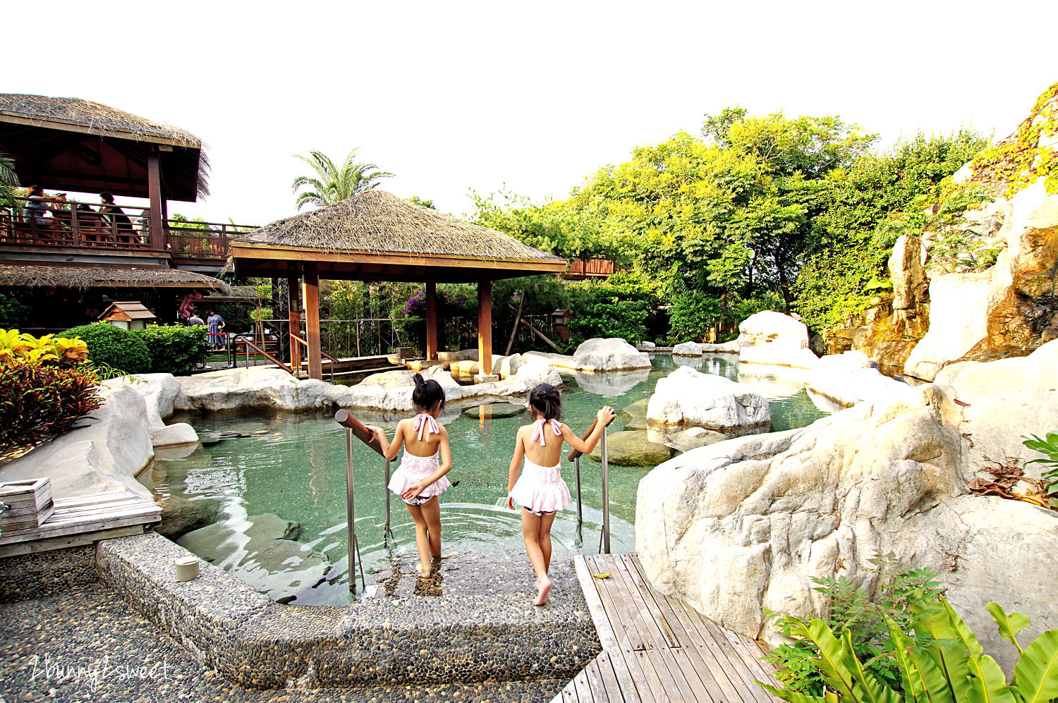 台中景觀餐廳「星月大地景觀休閒園區」有泡湯區、兒童遊戲區的后里夜景餐廳 @兔兒毛毛姊妹花 台中景觀餐廳「星月大地景觀休閒園區」有泡湯區、兒童遊戲區的后里夜景餐廳 @兔兒毛毛姊妹花