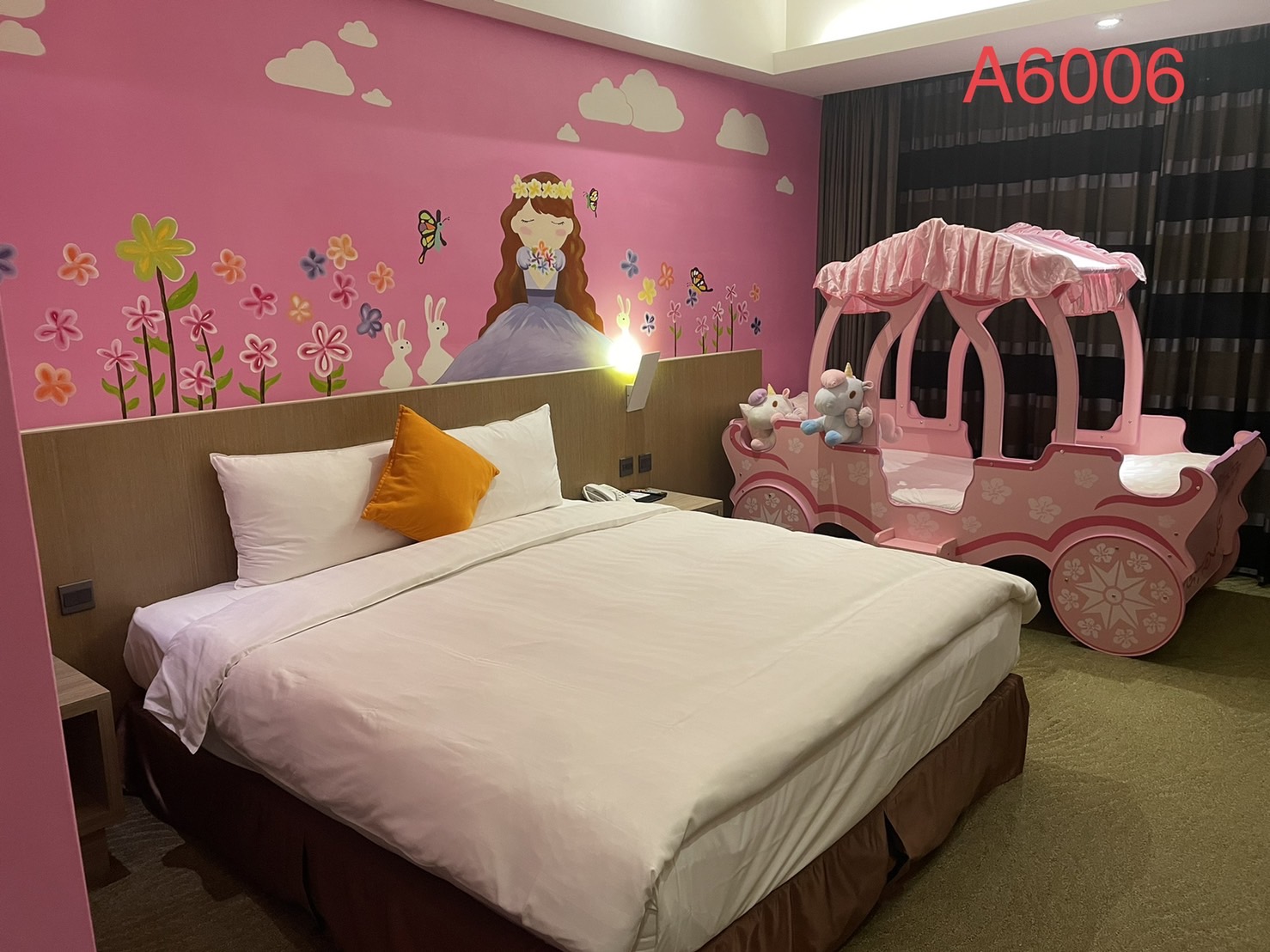 嘉義親子飯店【樂億皇家渡假酒店】免3000享花園泳池、遊戲室、電動車賽車場～高CP值親子飯店 @兔兒毛毛姊妹花