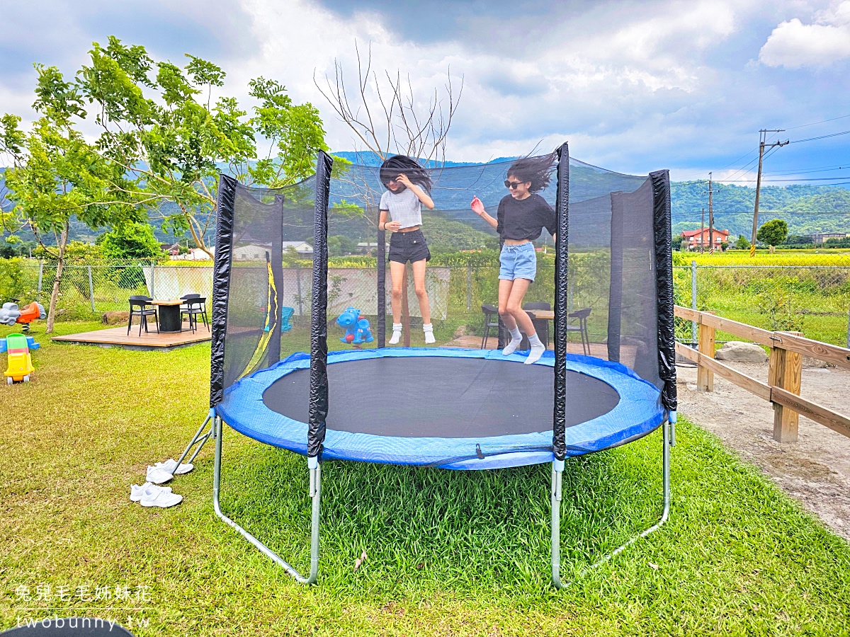 宜蘭景點「稻庄親子休閒農場」三星最美農場咖啡廳～餵動物、手搖船、開拖拉機，網美帳篷下午茶 @兔兒毛毛姊妹花