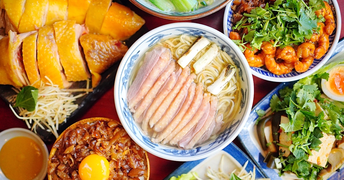 桃園平鎮美食 「辛梅阿嫲的味道」google 4.7 顆星超狂古早味麵店!! 鴨肉麵、蝦滷飯必點 @兔兒毛毛姊妹花