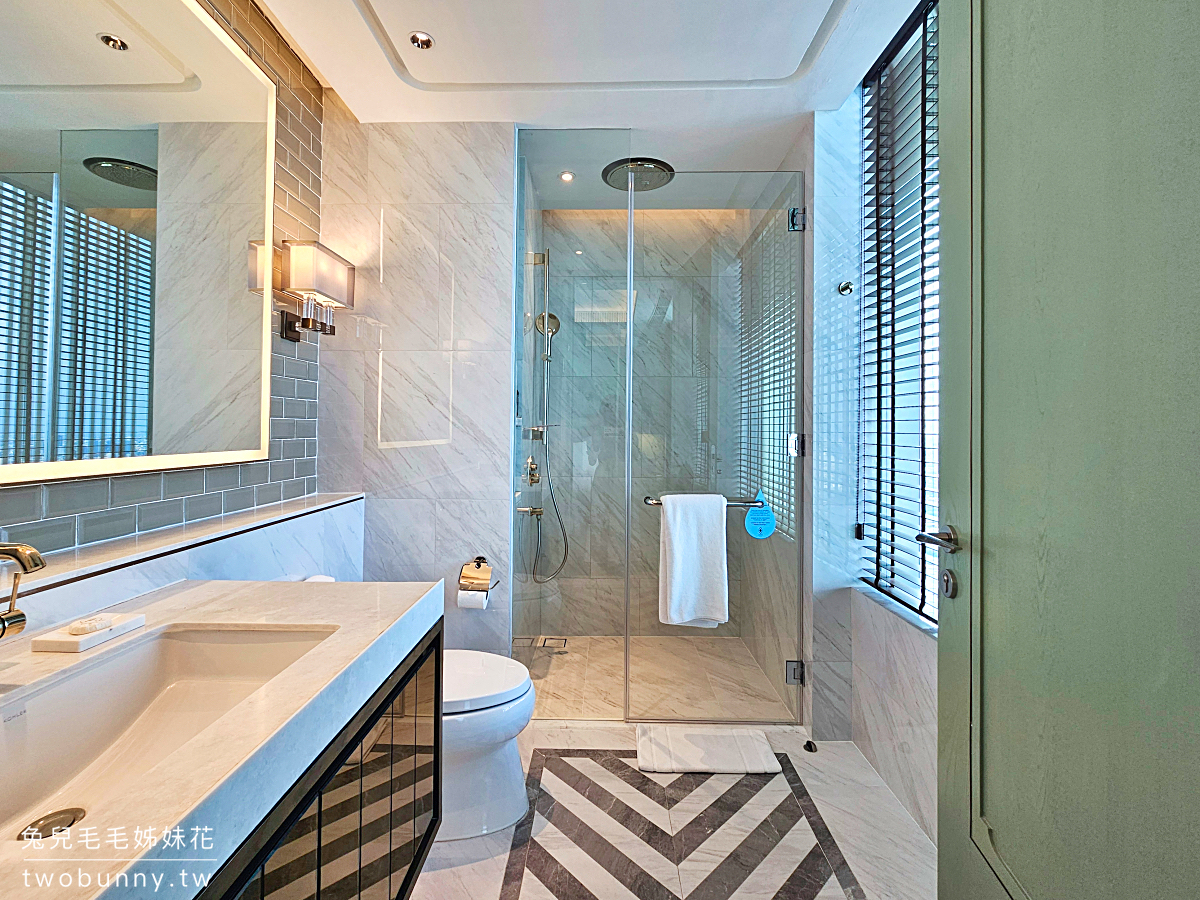 曼谷住宿「帕亞泰易思廷大酒店 Eastin Grand Hotel Phayathai」機場快線/BTS直達五星飯店，公寓套房 空中泳池美翻天 @兔兒毛毛姊妹花