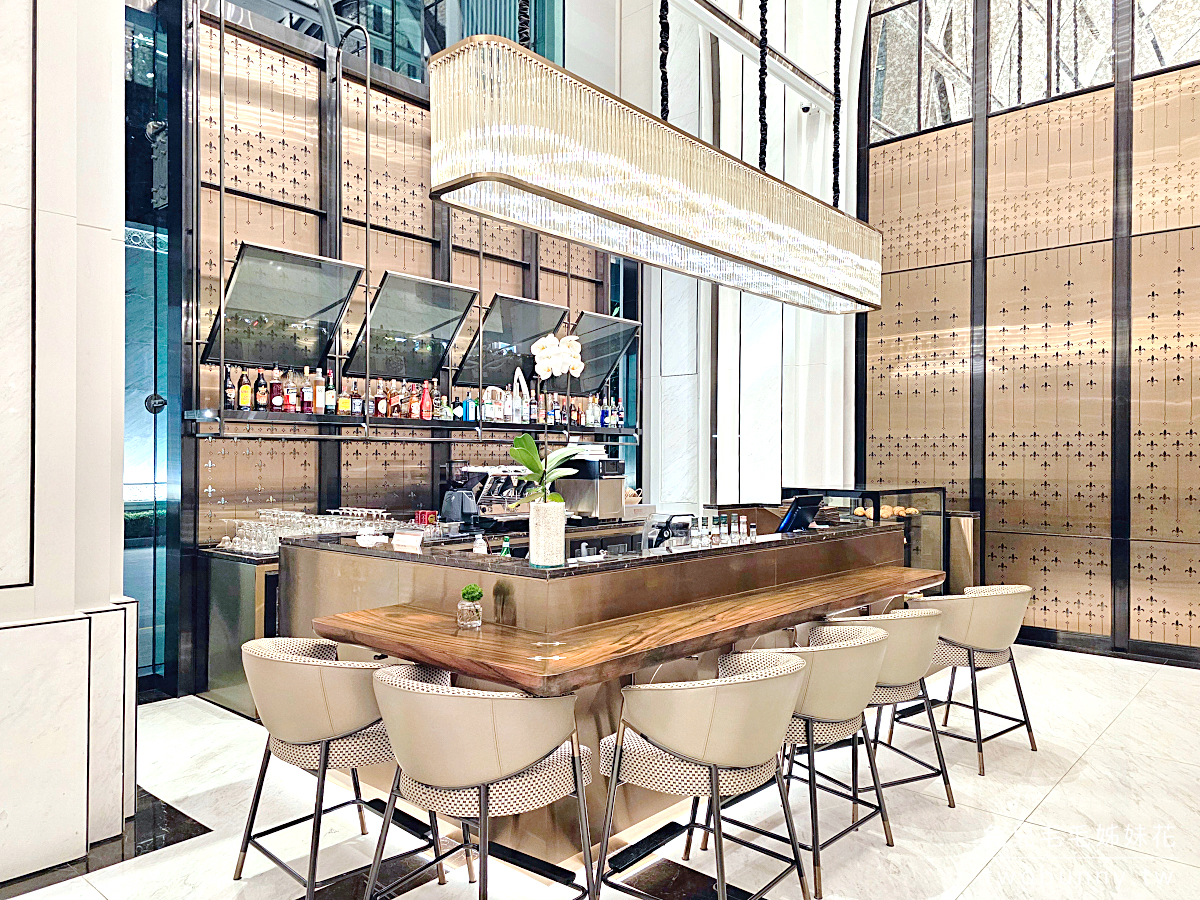 曼谷住宿「帕亞泰易思廷大酒店 Eastin Grand Hotel Phayathai」機場快線/BTS直達五星飯店，公寓套房 空中泳池美翻天 @兔兒毛毛姊妹花