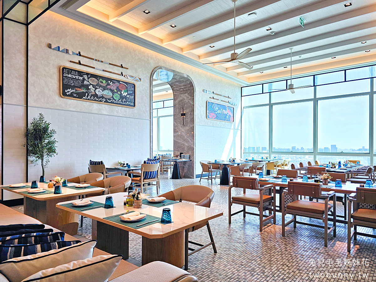 曼谷住宿「帕亞泰易思廷大酒店 Eastin Grand Hotel Phayathai」機場快線/BTS直達五星飯店，公寓套房 空中泳池美翻天 @兔兒毛毛姊妹花