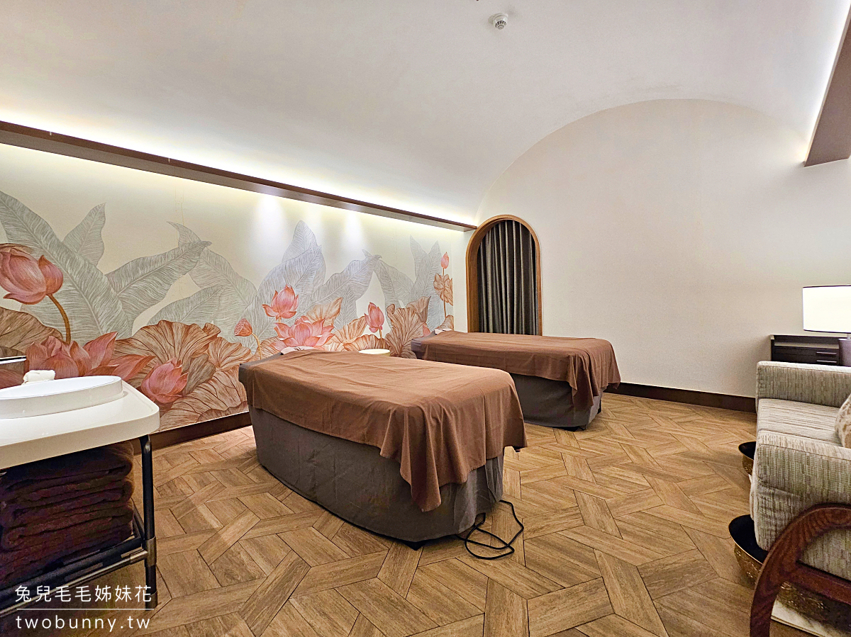 曼谷住宿「帕亞泰易思廷大酒店 Eastin Grand Hotel Phayathai」機場快線/BTS直達五星飯店，公寓套房 空中泳池美翻天 @兔兒毛毛姊妹花