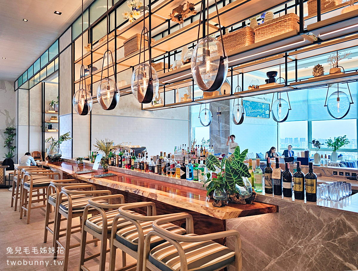 曼谷住宿「帕亞泰易思廷大酒店 Eastin Grand Hotel Phayathai」機場快線/BTS直達五星飯店，公寓套房 空中泳池美翻天 @兔兒毛毛姊妹花
