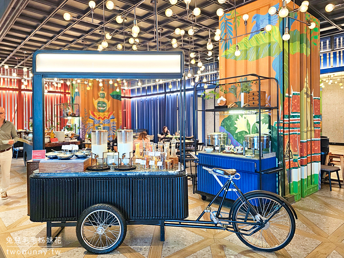 曼谷住宿「帕亞泰易思廷大酒店 Eastin Grand Hotel Phayathai」機場快線/BTS直達五星飯店，公寓套房 空中泳池美翻天 @兔兒毛毛姊妹花