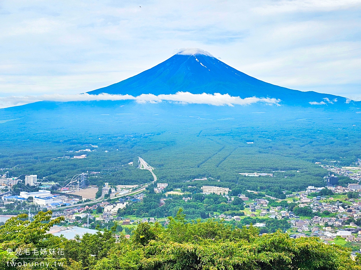 河口湖景點推薦｜天上山公園：搭纜車俯瞰富士山，鞦韆打卡點＋烤糰子美食一次攻略 @兔兒毛毛姊妹花