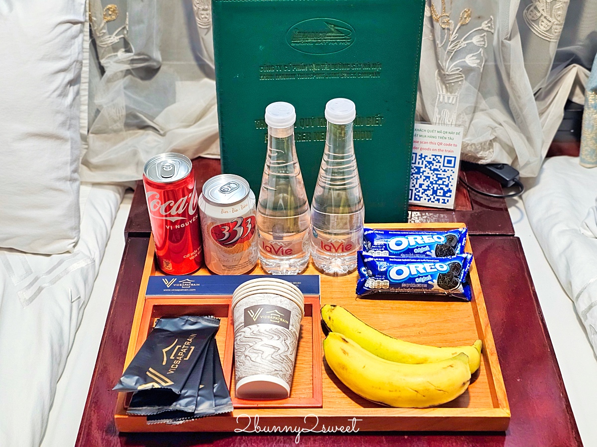 越南河內臥鋪火車 VIC SAPA TRAIN 免費飲料、點心、充電，一覺醒來就到夢幻山城沙壩 @兔兒毛毛姊妹花