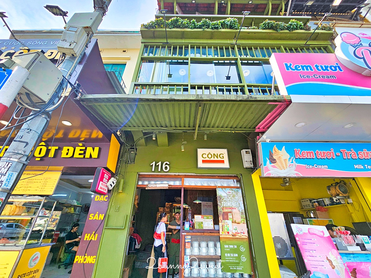 Cộng Càphê 越共咖啡｜越南必訪連鎖咖啡店，坐折疊軍用椅喝椰子咖啡才對味 @兔兒毛毛姊妹花