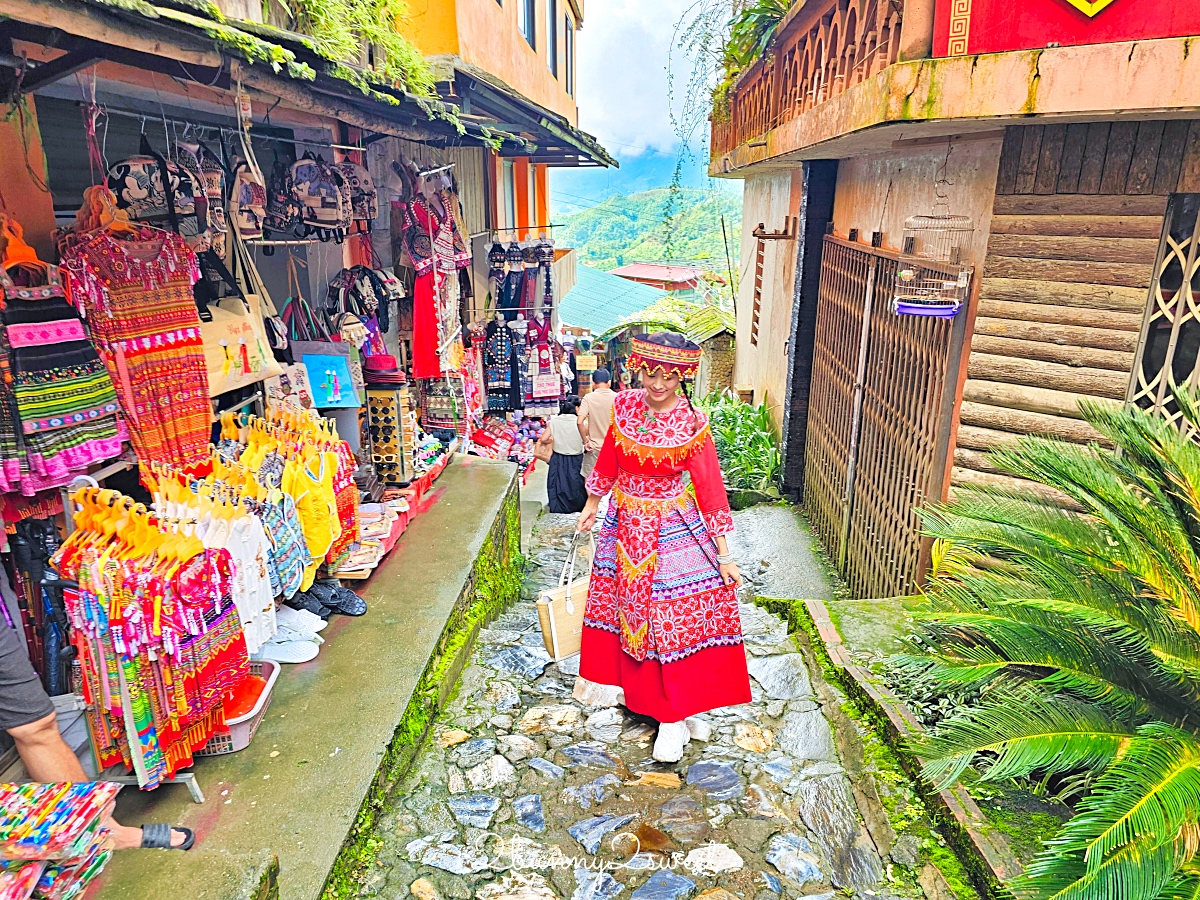 沙壩景點「貓貓村 Cat Cat Village」北越必訪少數民族赫蒙族吉吉村，變身瑤族姑娘拍美照 @兔兒毛毛姊妹花