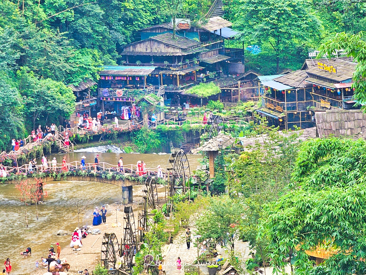 沙壩景點「貓貓村 Cat Cat Village」北越必訪少數民族赫蒙族吉吉村，變身瑤族姑娘拍美照 @兔兒毛毛姊妹花