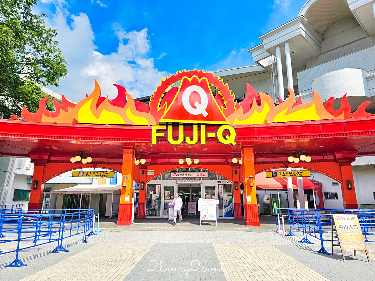 山梨景點「富士急樂園」富士山下免門票絕叫系遊樂園~刺激雲霄飛車、最恐怖鬼屋、湯瑪士樂園 @兔兒毛毛姊妹花