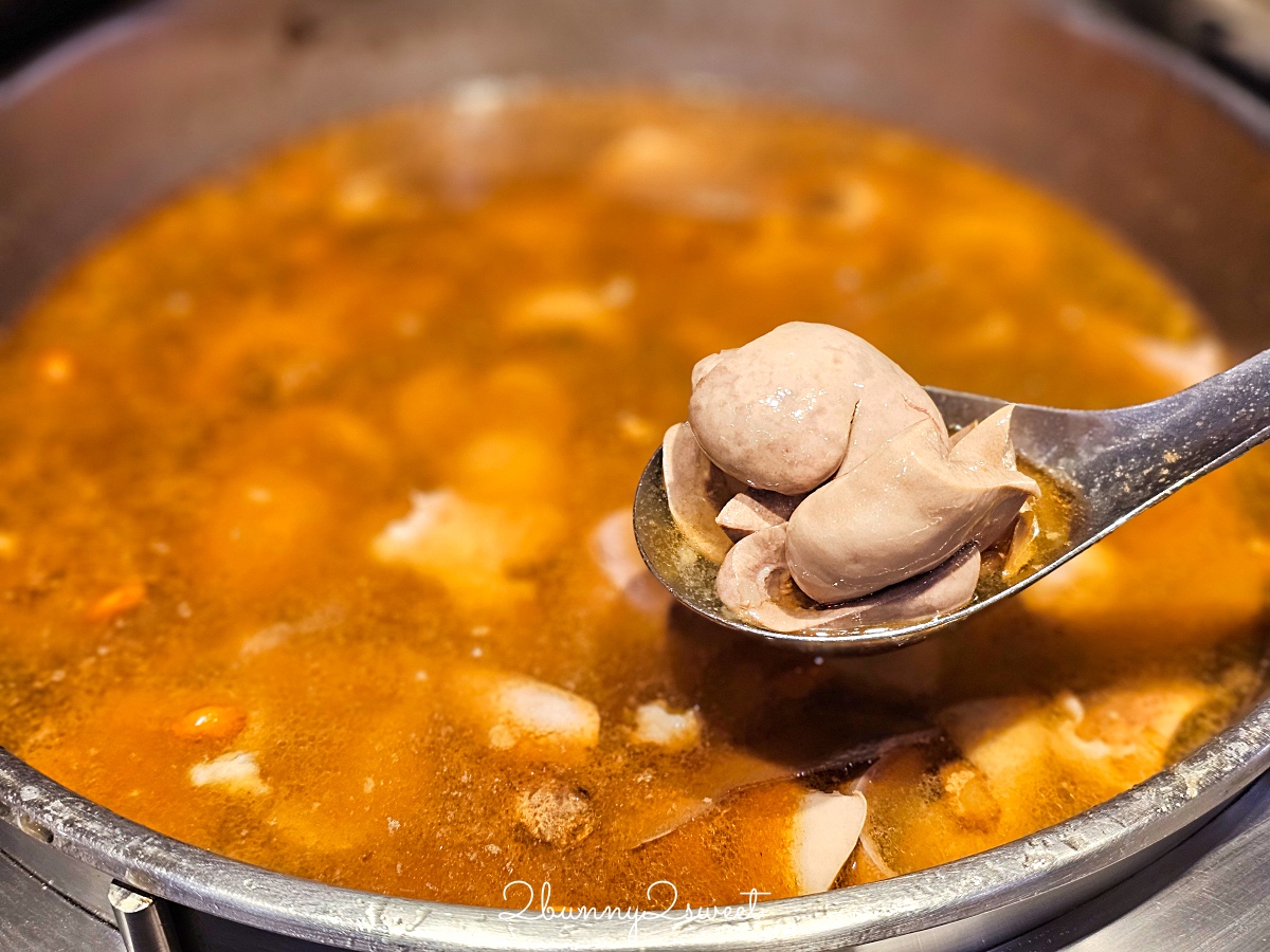 林口長庚美食「港龘港式飲茶歐式自助百匯」腸粉、港點吃到飽只要500元還免收服務費 @兔兒毛毛姊妹花