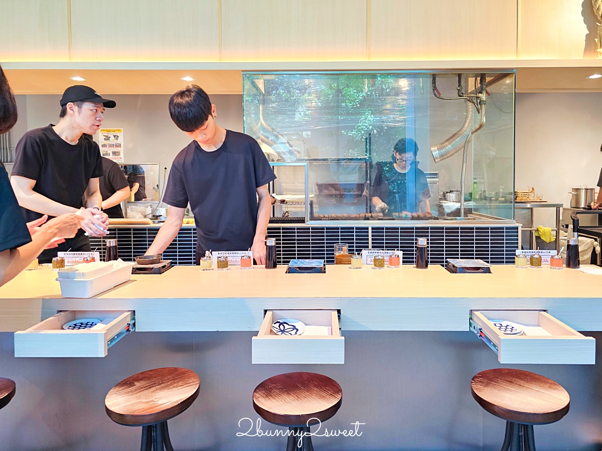 國父紀念館美食「漢堡排嘉台北大巨蛋店」來自日本人氣炭烤和牛漢堡排，日本越光米無限吃 @兔兒毛毛姊妹花