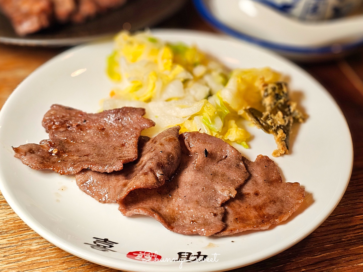 橫濱美食「仙台名物 喜助牛舌」味の牛たん喜助～港未來地標塔 Landmark Tower 排隊美食 @兔兒毛毛姊妹花