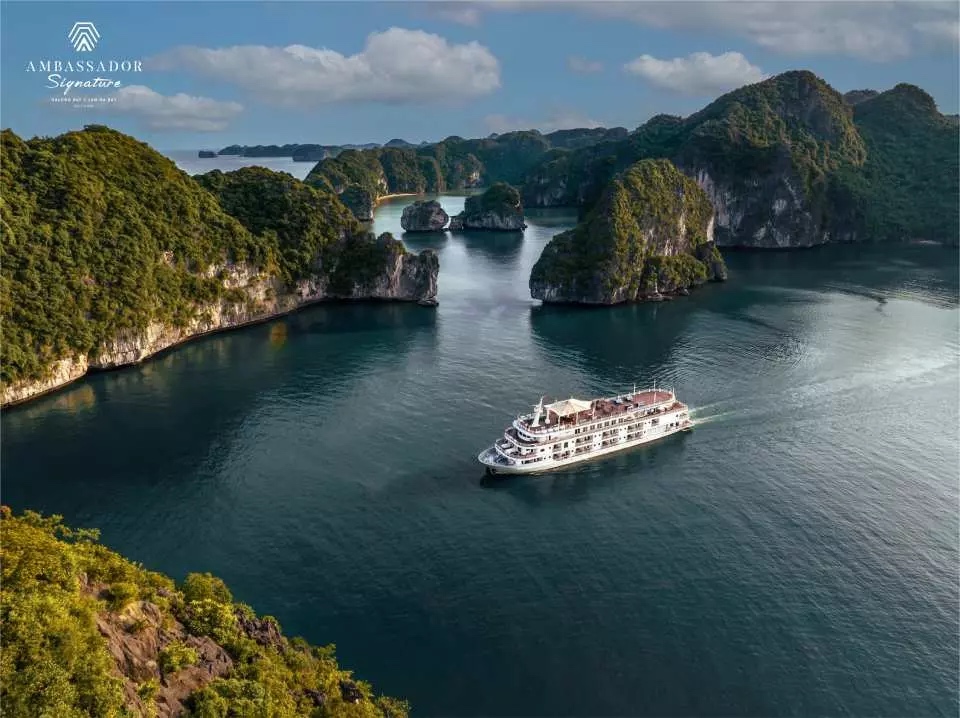 下龍灣郵輪「國賓號 Ambassador Signature Cruise」北越蘭夏灣五星豪華郵輪2天1夜陽台客艙住宿體驗 @兔兒毛毛姊妹花