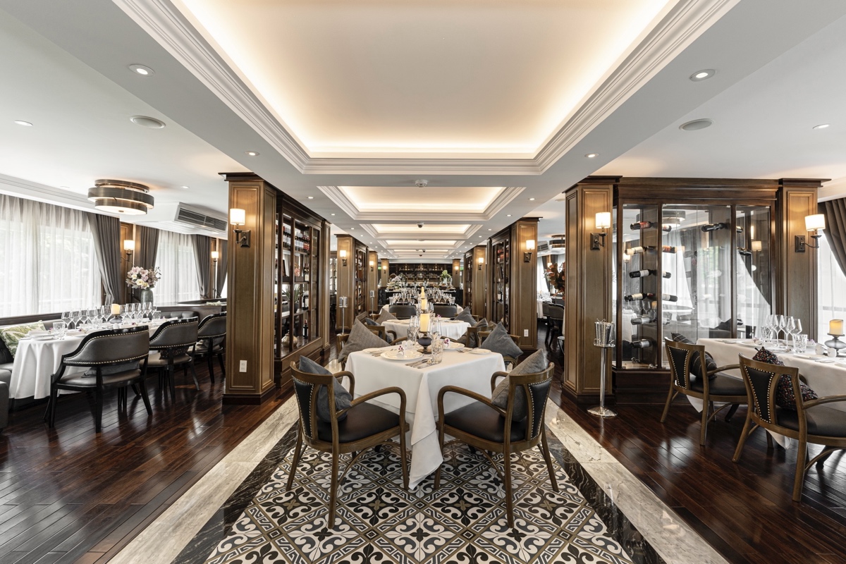 下龍灣郵輪「國賓號 Ambassador Signature Cruise」北越蘭夏灣五星豪華郵輪2天1夜陽台客艙住宿體驗 @兔兒毛毛姊妹花