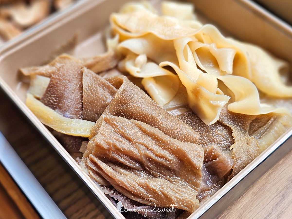 糧倉一號麻辣鴛鴦鍋松江店｜台北火鍋吃到飽最低 688 起肉品、海鮮、自助吧無限暢食 @兔兒毛毛姊妹花