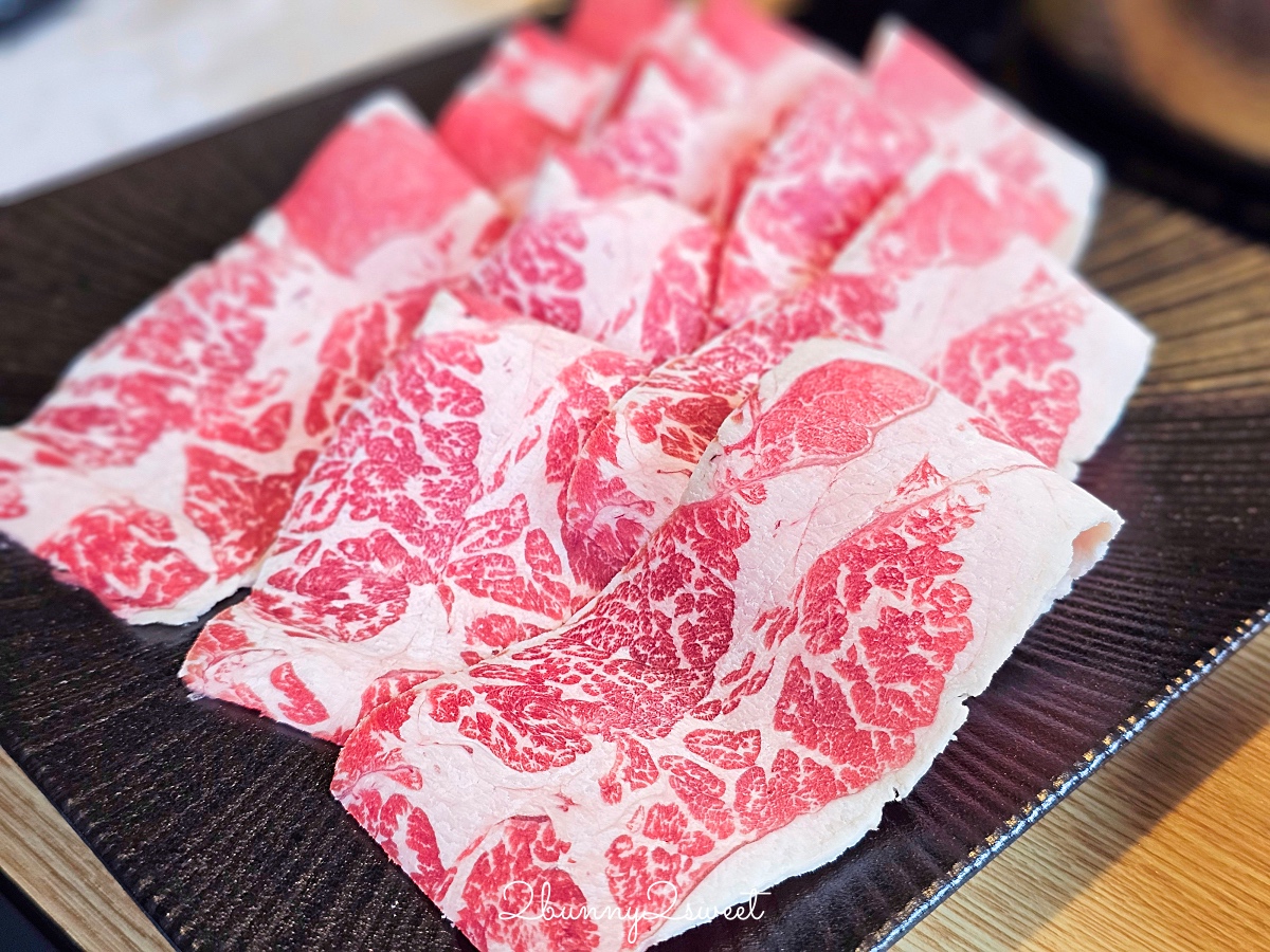 糧倉一號麻辣鴛鴦鍋松江店｜台北火鍋吃到飽最低 688 起肉品、海鮮、自助吧無限暢食 @兔兒毛毛姊妹花