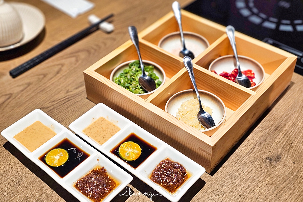 中山站美食「星曜雞湯」LV等級台北最強雞湯火鍋，鮮香濃郁熬雞精涮海鮮和牛超正點 @兔兒毛毛姊妹花