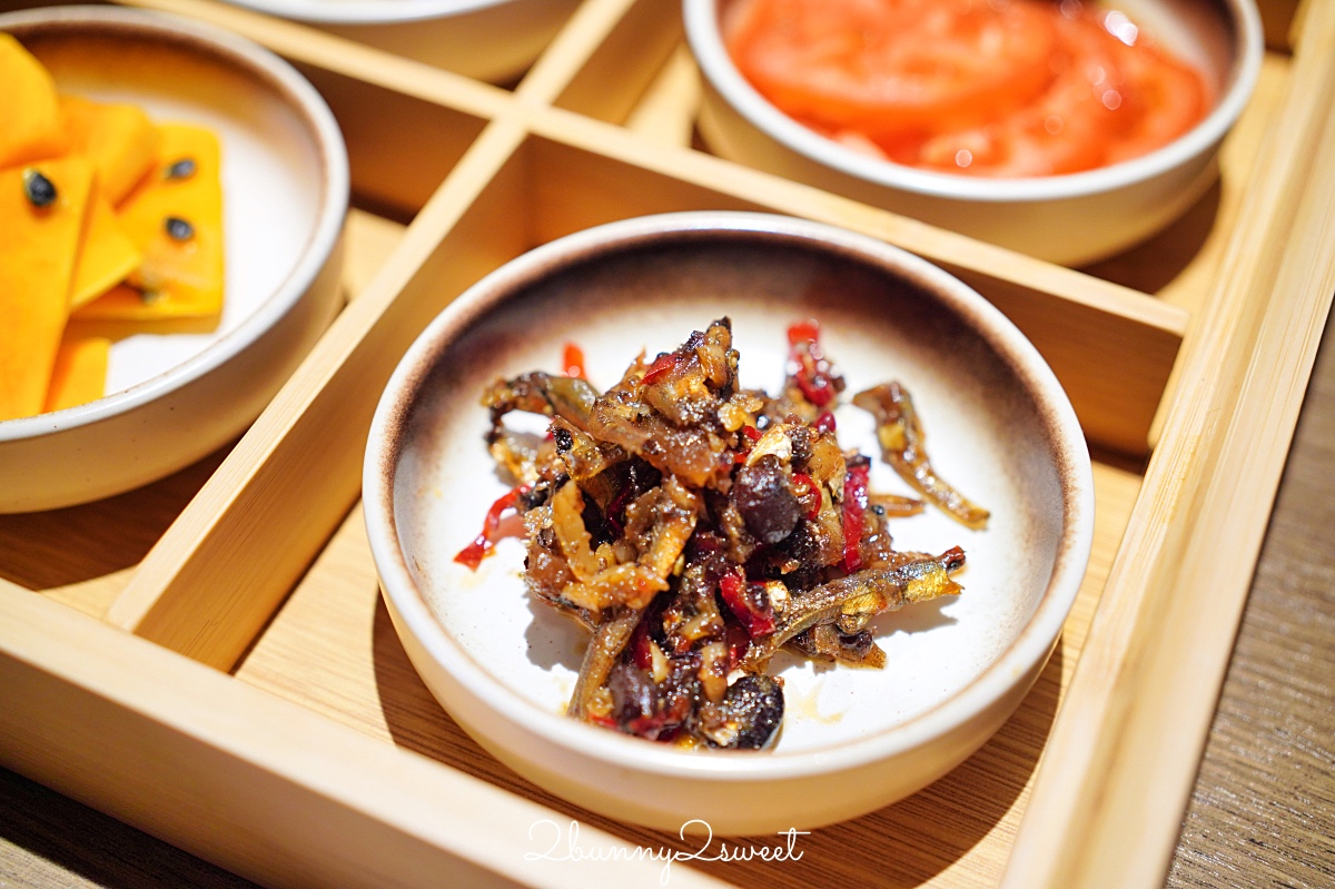 中山站美食「星曜雞湯」LV等級台北最強雞湯火鍋，鮮香濃郁熬雞精涮海鮮和牛超正點 @兔兒毛毛姊妹花