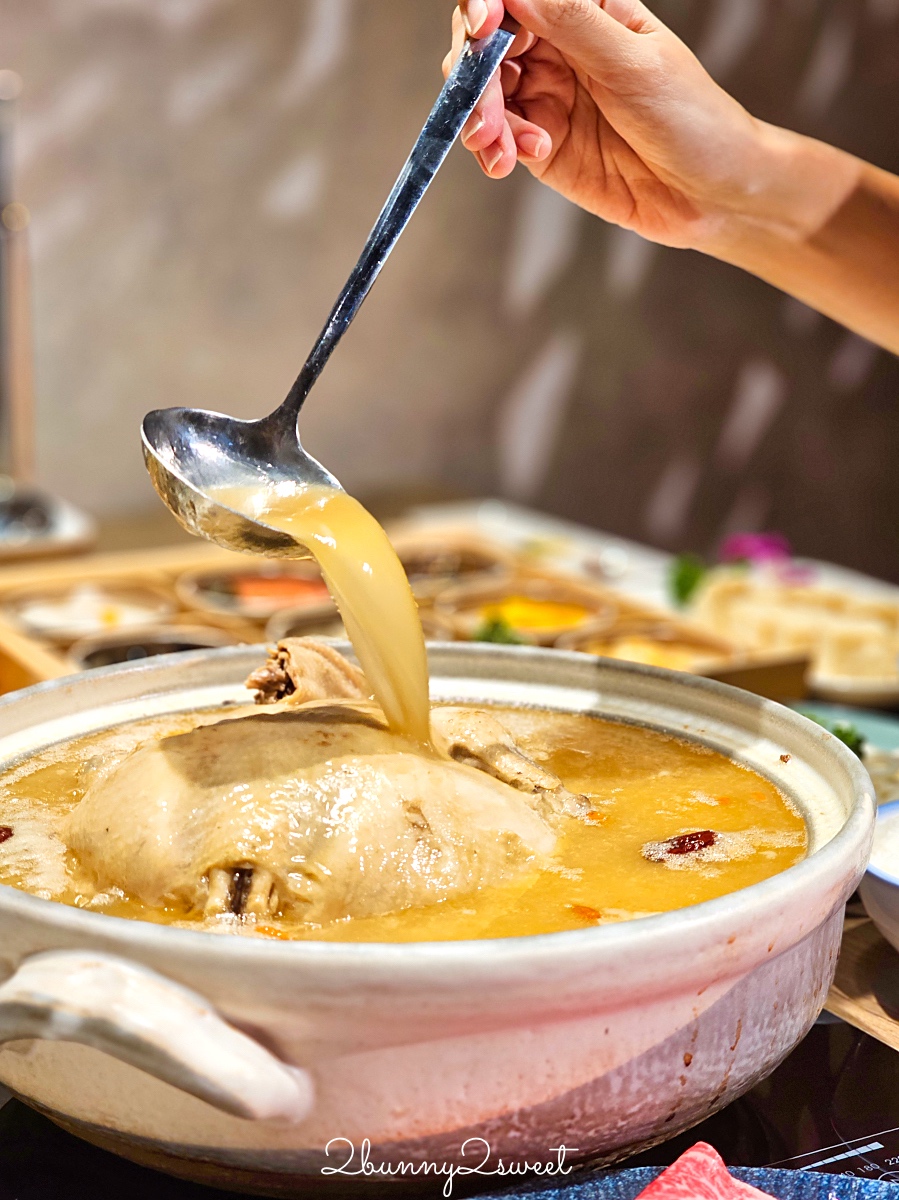 中山站美食「星曜雞湯」LV等級台北最強雞湯火鍋，鮮香濃郁熬雞精涮海鮮和牛超正點 @兔兒毛毛姊妹花