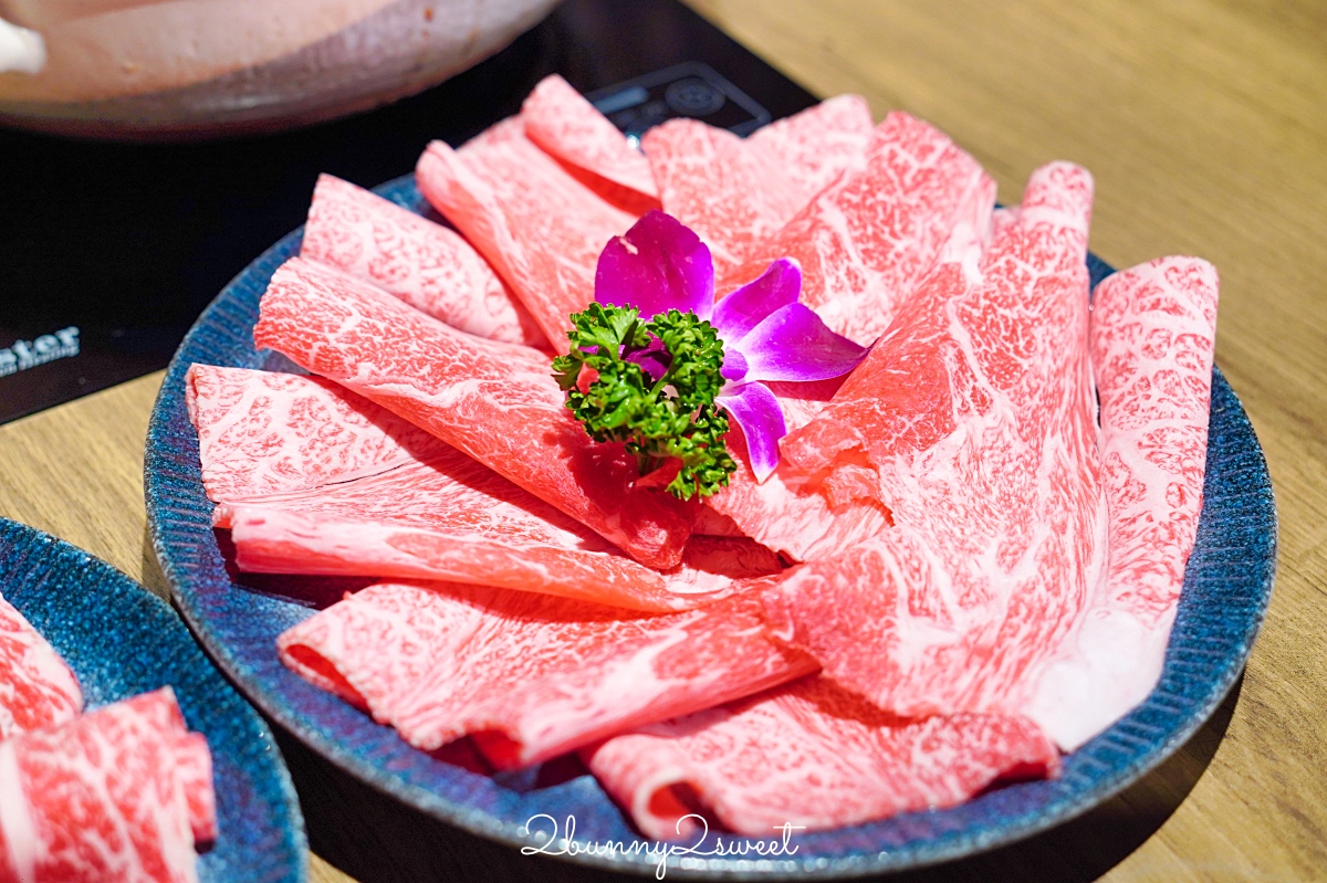 中山站美食「星曜雞湯」LV等級台北最強雞湯火鍋，鮮香濃郁熬雞精涮海鮮和牛超正點 @兔兒毛毛姊妹花