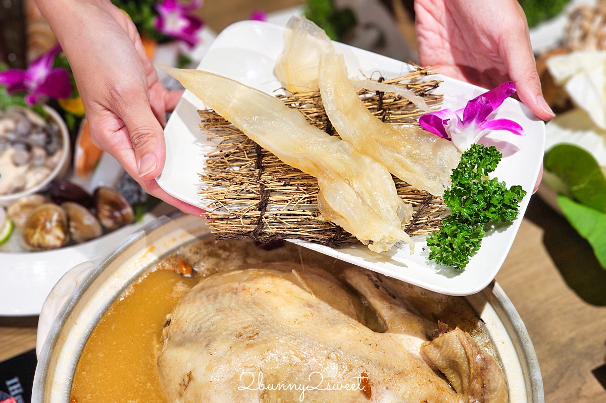 中山站美食「星曜雞湯」LV等級台北最強雞湯火鍋，鮮香濃郁熬雞精涮海鮮和牛超正點 @兔兒毛毛姊妹花