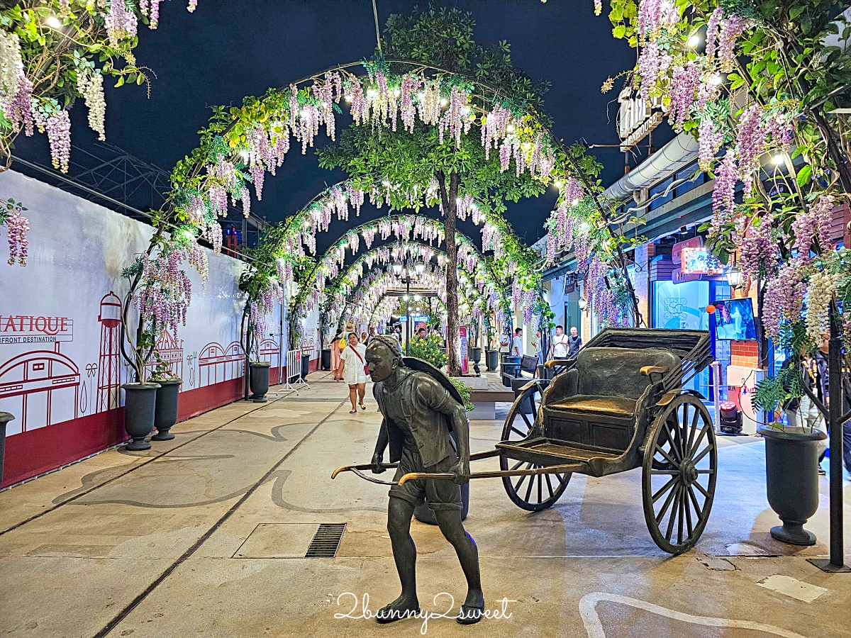 曼谷夜市「Asiatique河濱碼頭夜市」有摩天輪、旋轉木馬的熱鬧水岸市集，熱鬧漂亮又好逛 @兔兒毛毛姊妹花