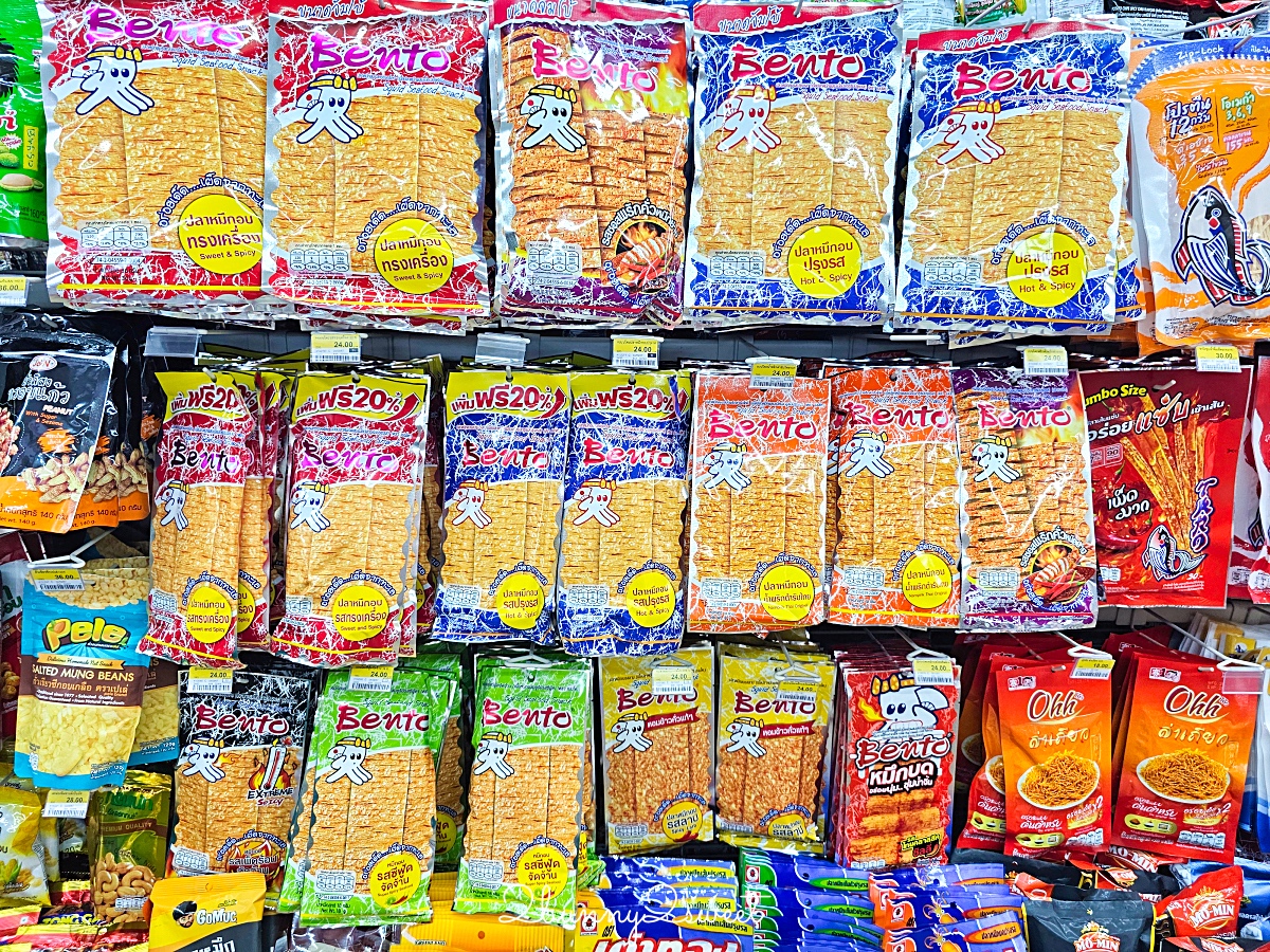 「泰國7-11必買」TOP18 推薦～熱壓吐司、微波便當、零食、飲料、藥妝、伴手禮太好買 @兔兒毛毛姊妹花