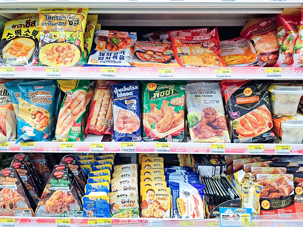 「泰國7-11必買」TOP18 推薦～熱壓吐司、微波便當、零食、飲料、藥妝、伴手禮太好買 @兔兒毛毛姊妹花
