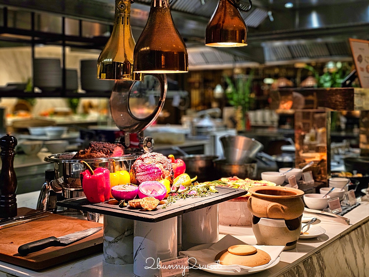曼谷吃到飽「Savio」Chatrium Grand Bangkok 察殿大酒店自助百匯晚餐，海鮮牛排太澎湃 @兔兒毛毛姊妹花