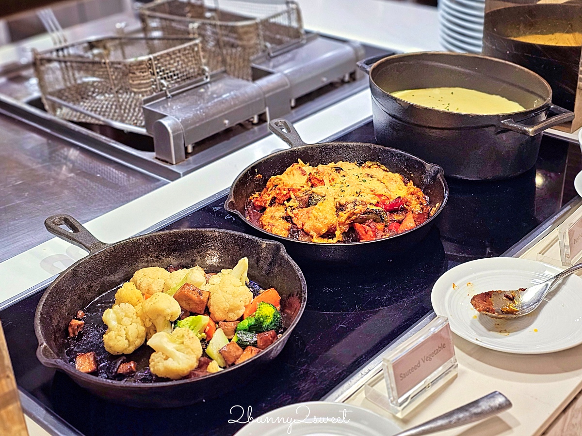 曼谷吃到飽「Savio」Chatrium Grand Bangkok 察殿大酒店自助百匯晚餐，海鮮牛排太澎湃 @兔兒毛毛姊妹花