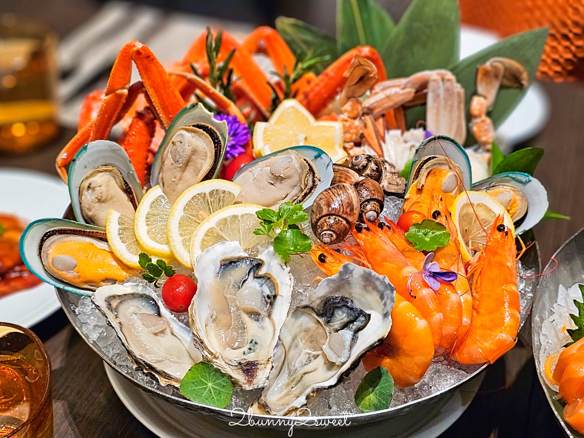 曼谷吃到飽「Savio」Chatrium Grand Bangkok 察殿大酒店自助百匯晚餐，海鮮牛排太澎湃 @兔兒毛毛姊妹花