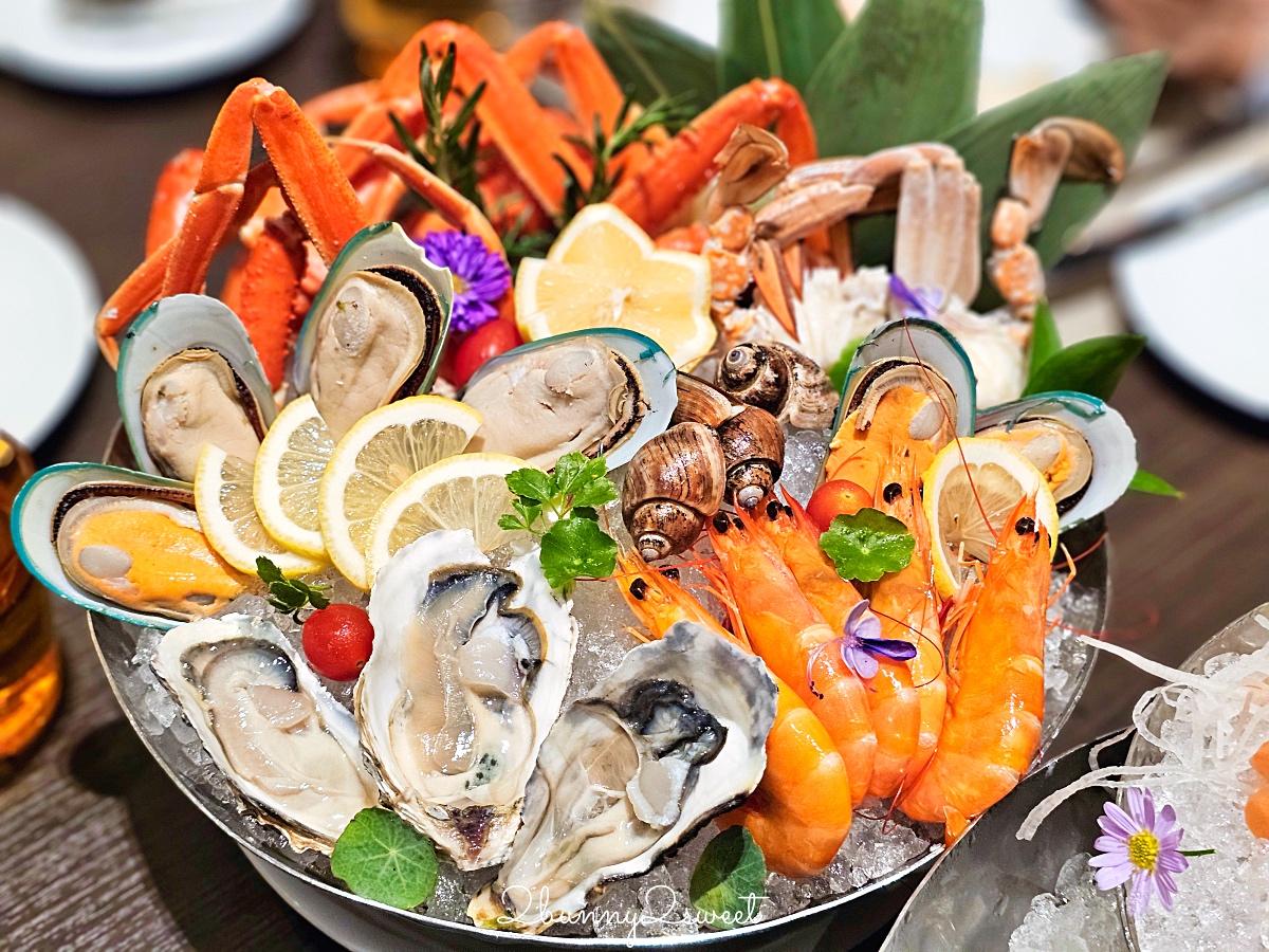 曼谷吃到飽「Savio」Chatrium Grand Bangkok 察殿大酒店自助百匯晚餐，海鮮牛排太澎湃 @兔兒毛毛姊妹花