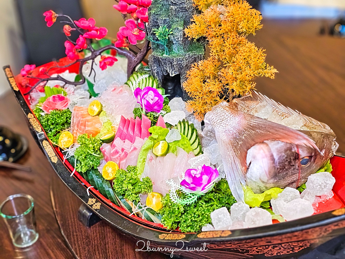 新北【萬里古早風味甕仔雞】北海岸最好吃烤雞竟然也是高CP值海鮮餐廳，澎湃合菜龍蝦三明治 @兔兒毛毛姊妹花