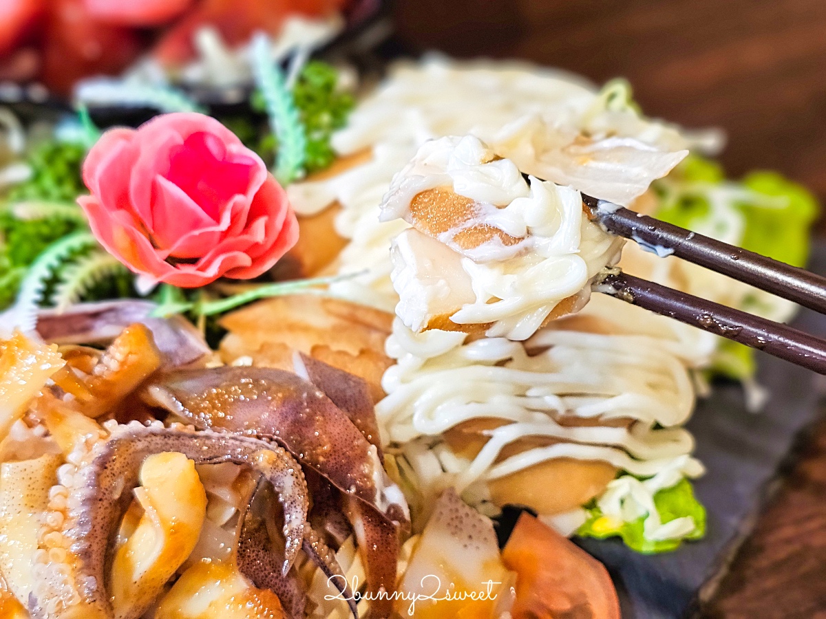 新北【萬里古早風味甕仔雞】北海岸最好吃烤雞竟然也是高CP值海鮮餐廳，澎湃合菜龍蝦三明治 @兔兒毛毛姊妹花