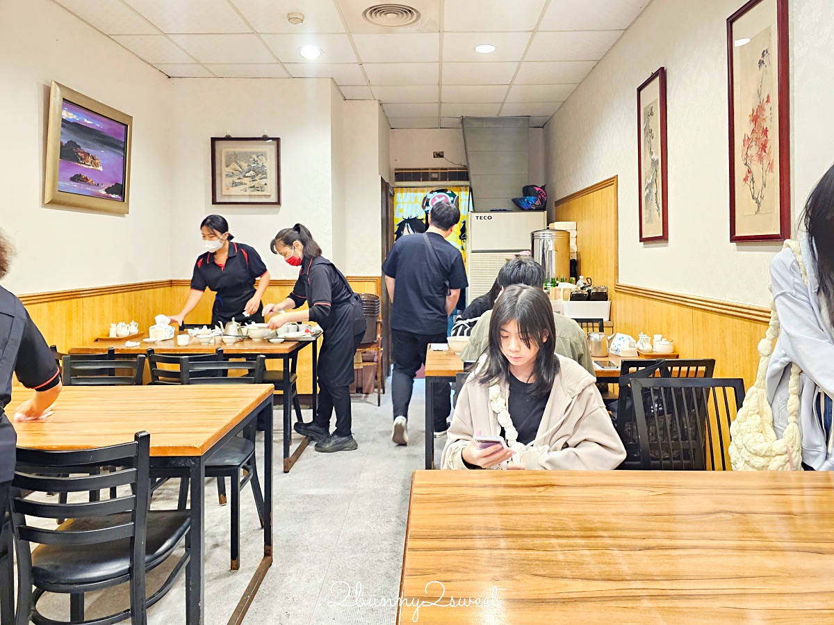 小巨蛋美食「京鼎小館」不輸鼎泰豐!! 日本客人超愛的隱藏版小籠包、排骨蛋炒飯店家 @兔兒毛毛姊妹花