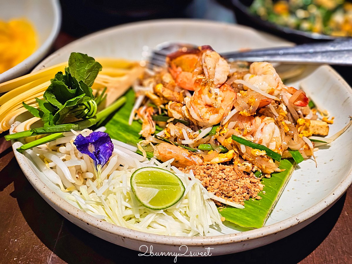 曼谷美食【Kub Kao Kub Pla】泰式料理排隊名店，BTS Chit Lom奇隆站Central World美食 @兔兒毛毛姊妹花