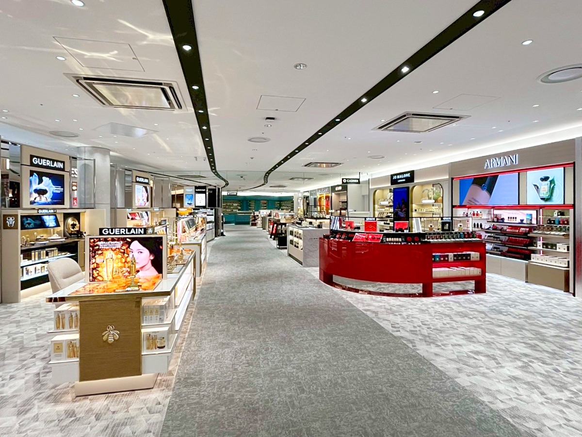 九州福岡購物「福岡機場免稅店」2025盛大改裝重新開幕!! 必逛重點 / 95折優惠券分享 @兔兒毛毛姊妹花