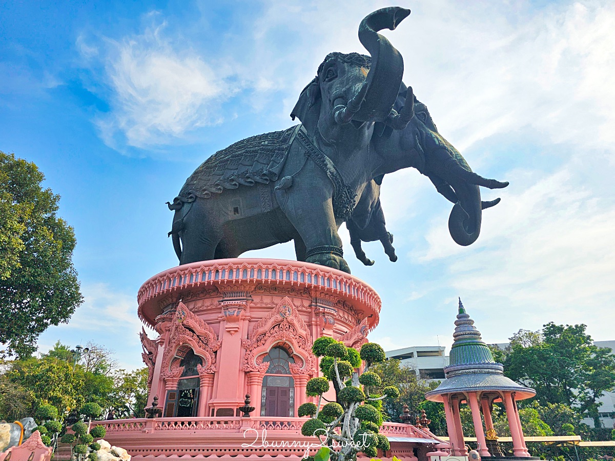 曼谷景點「三頭象神博物館 Erawan Museum」夢幻好拍粉紅寺廟，拍泰服網美照熱門景點 @兔兒毛毛姊妹花