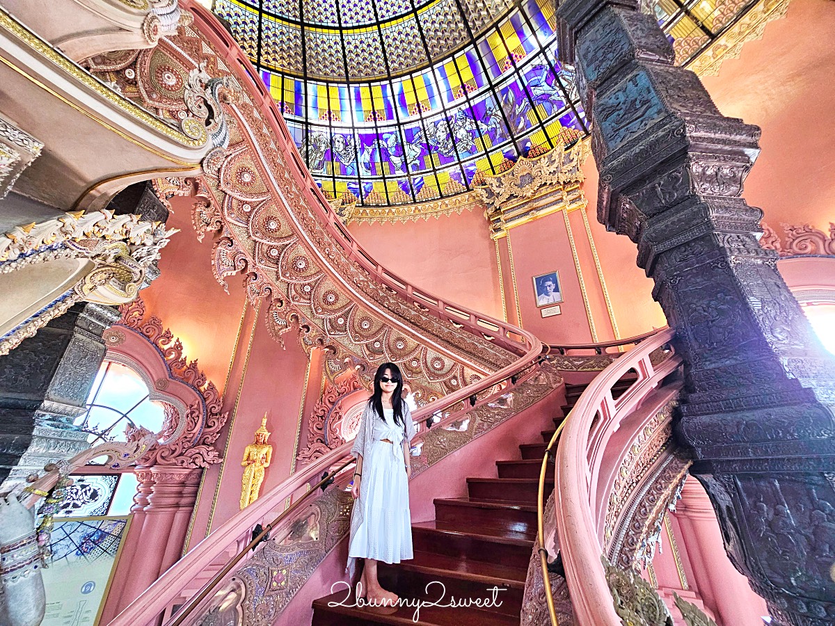 曼谷景點「三頭象神博物館 Erawan Museum」夢幻好拍粉紅寺廟，拍泰服網美照熱門景點 @兔兒毛毛姊妹花