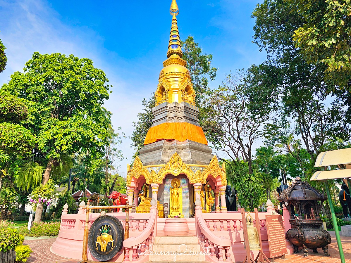曼谷景點「三頭象神博物館 Erawan Museum」夢幻好拍粉紅寺廟，拍泰服網美照熱門景點 @兔兒毛毛姊妹花