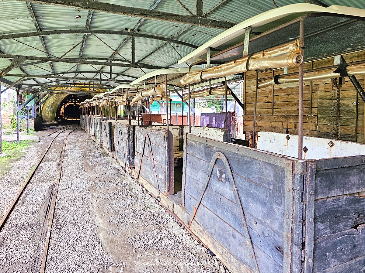 平溪景點「新平溪煤礦博物園區」搭乘採礦小火車深入礦坑採煤去!! 十分老街順遊景點 @兔兒毛毛姊妹花