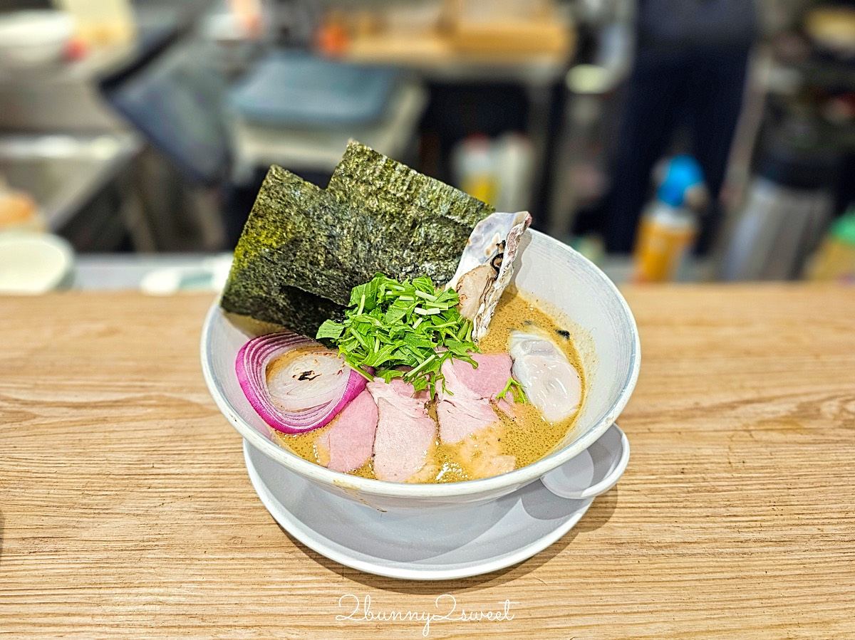 中山站美食「二屋牡蠣拉麵」赤峰街超濃郁牡蠣湯頭日式拉麵，無限加麵吃到飽太佛心 @兔兒毛毛姊妹花