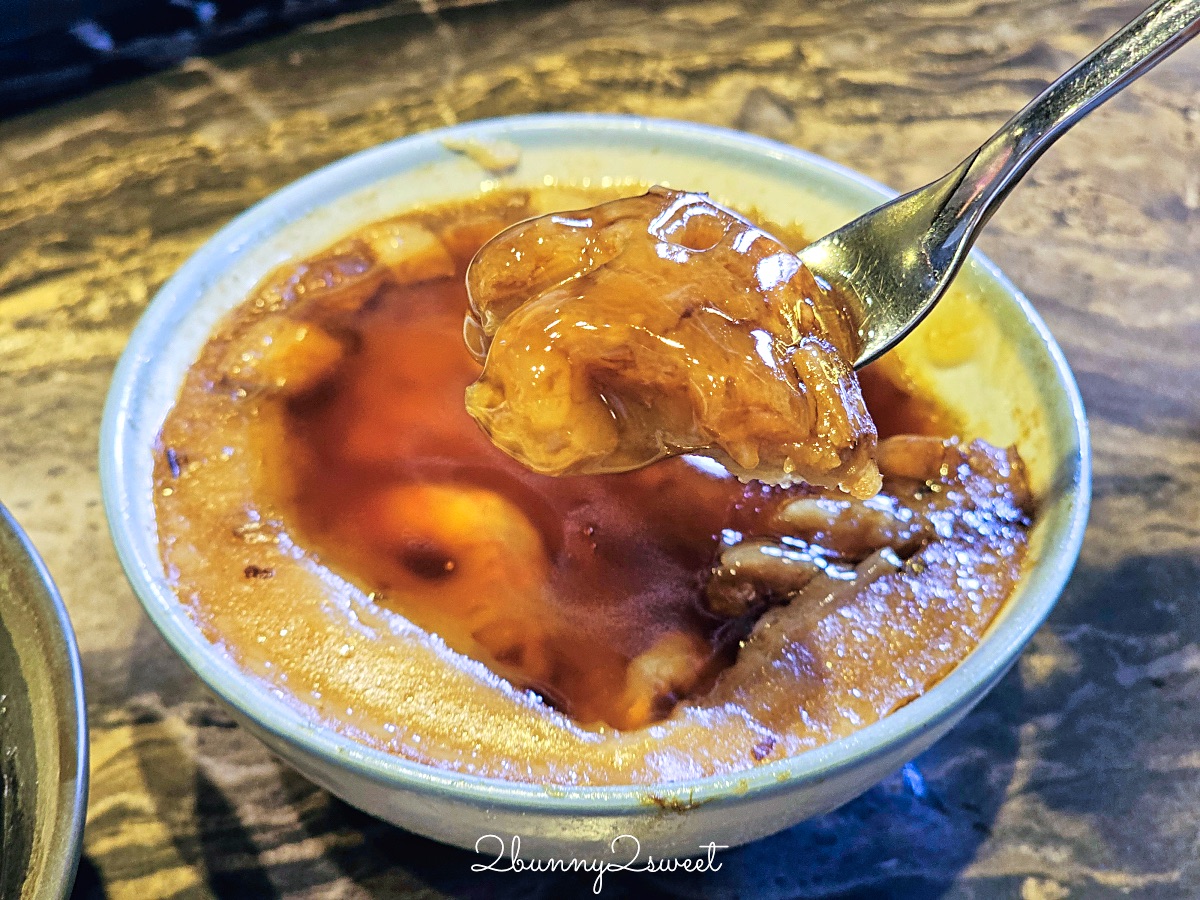 台南美食「富盛號碗粿」國華街70年老店，全新文青用餐空間有冷氣超舒適 @兔兒毛毛姊妹花