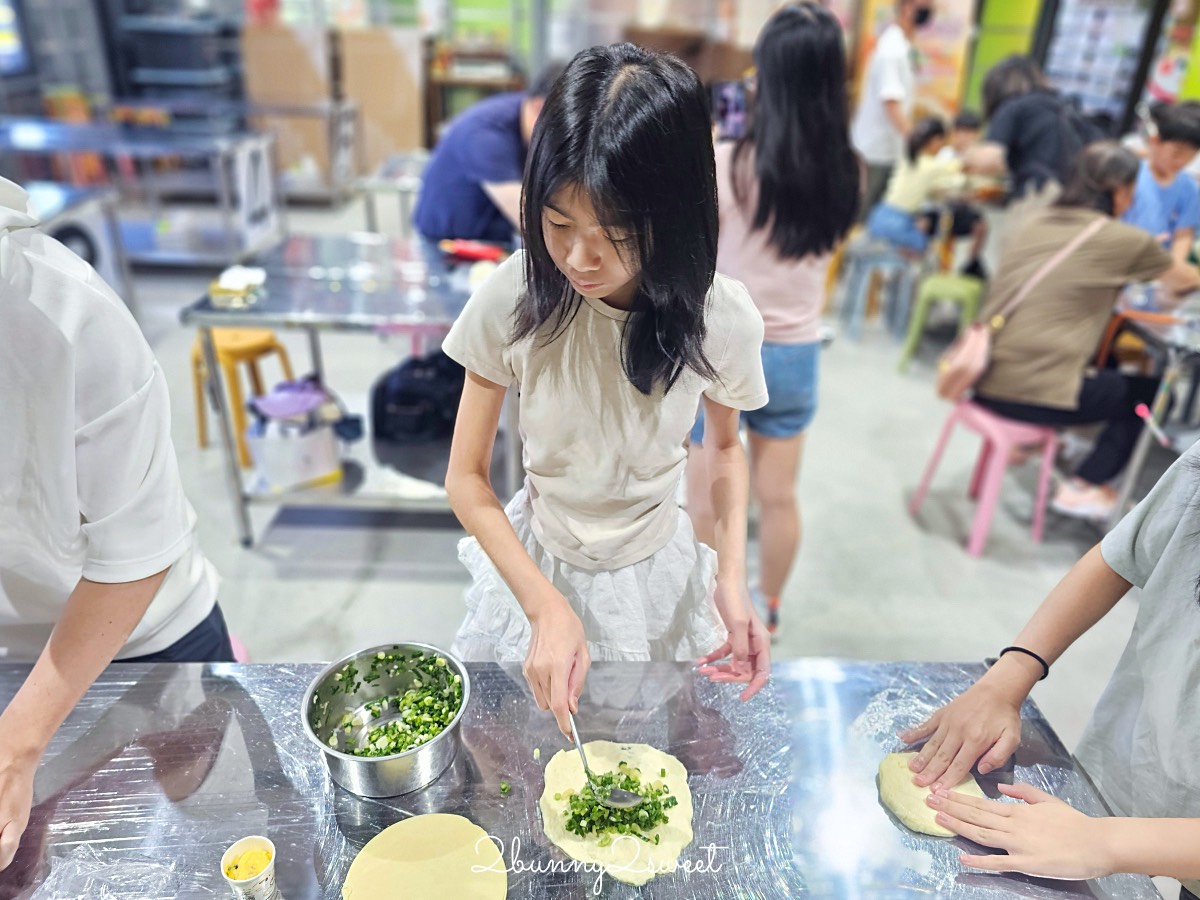 【宜蘭農場】初咪體驗農場：最好玩三星青蔥農場下田採蔥、抓泥鰍、蔥油餅DIY @兔兒毛毛姊妹花