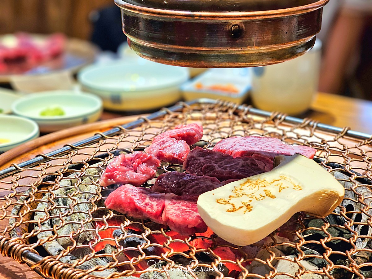 首爾美食｜王妃家明洞總店：韓式烤肉、韓牛必吃名店，歐巴桌邊代烤服務超貼心 @兔兒毛毛姊妹花