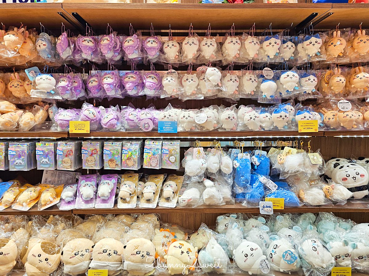 沖繩 PARCO CITY【獅薩的伴手禮店】萌翻天的吉伊卡哇限定周邊伴手禮店攻略 @兔兒毛毛姊妹花